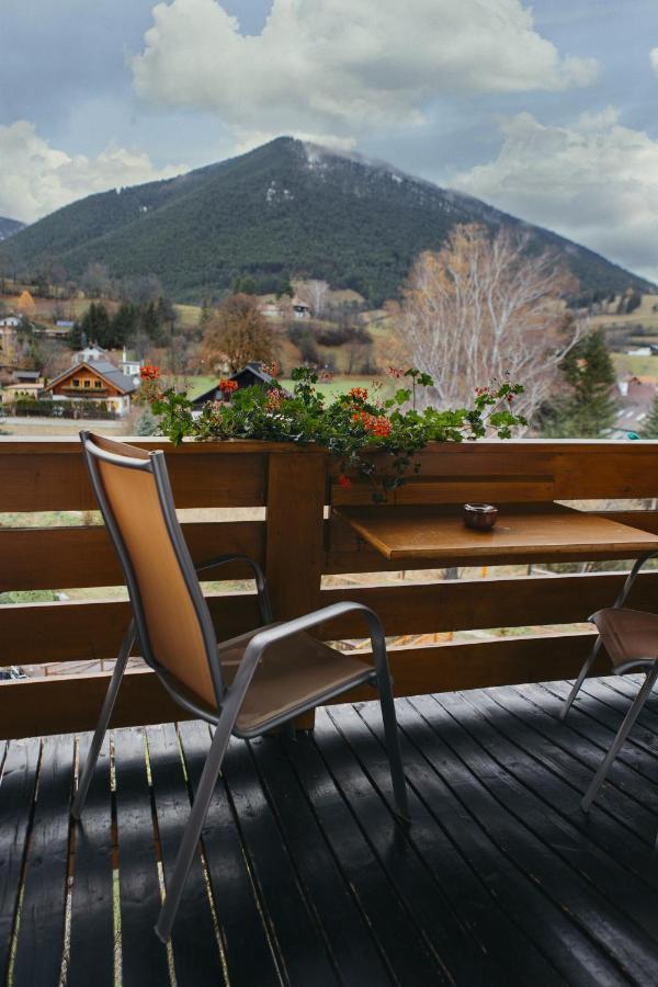 Wellnesshotel Paradiesquelle Puchberg am Schneeberg Exteriör bild